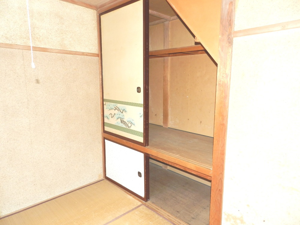 室蘭市増市町1丁目14-8　中古住宅の和室