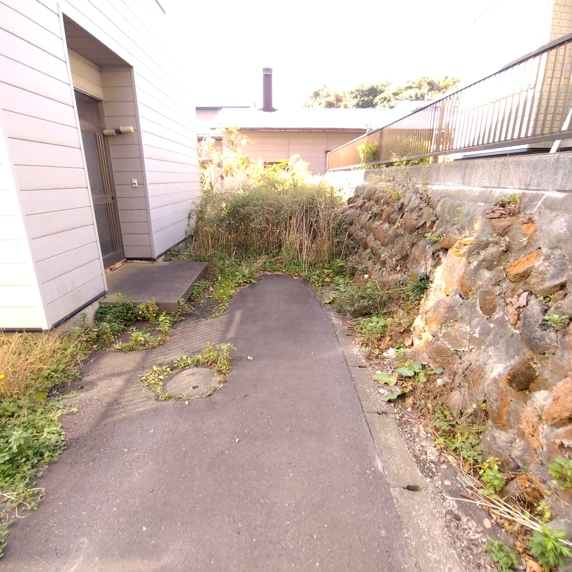 室蘭市増市町1丁目14-8　中古住宅の庭