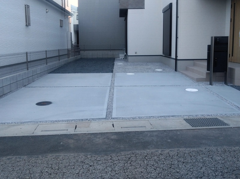 行田市桜町３丁目９区画４号棟　駐車スペース　※夕方撮影のため近日再撮影予定