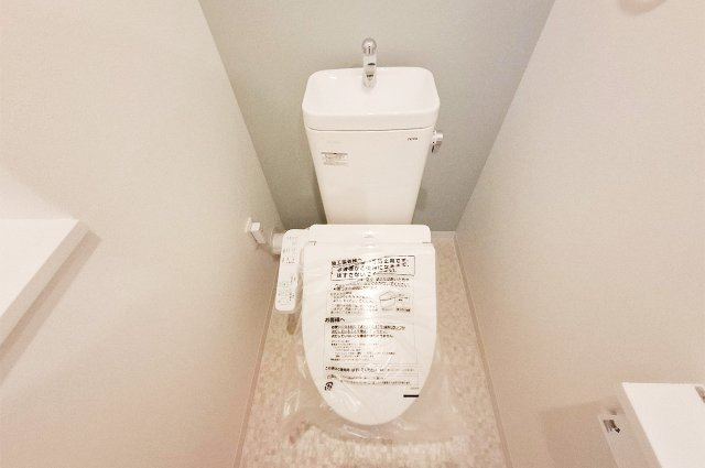 アグラード堺のトイレ|トイレ：便器、温水洗浄便座新調済み