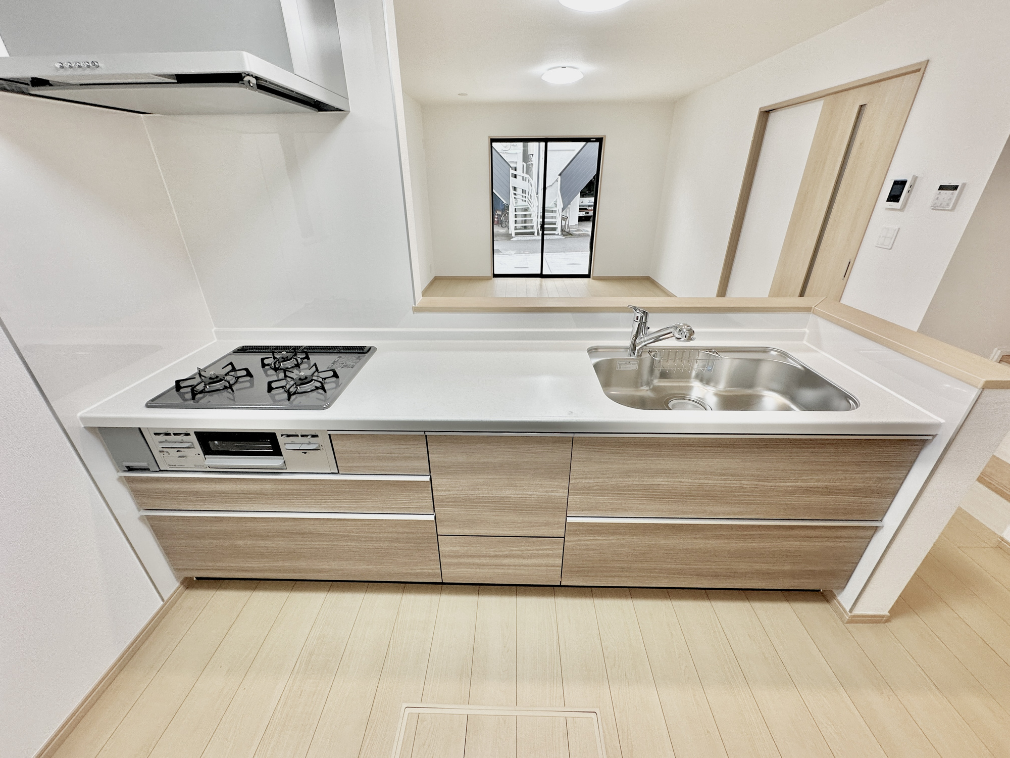 宇都宮市泉が丘７丁目2565　新築住宅全２棟のキッチン|収納が多いのでキッチンの上は常にきれいに保てます！！
お料理がしたくなるそんな嬉しい・楽しいキッチンです♪