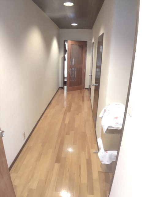 室蘭市幕西町14-28　中古住宅の内装