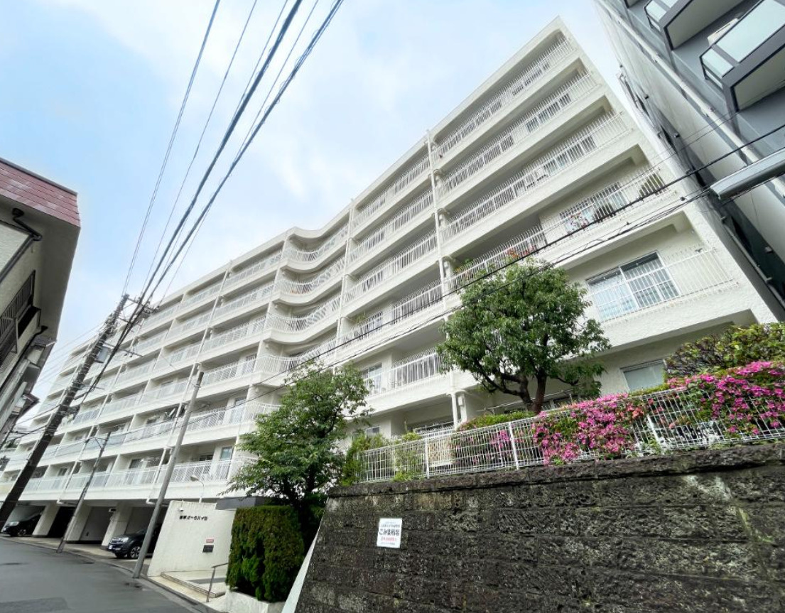 山手パークハイツの外観