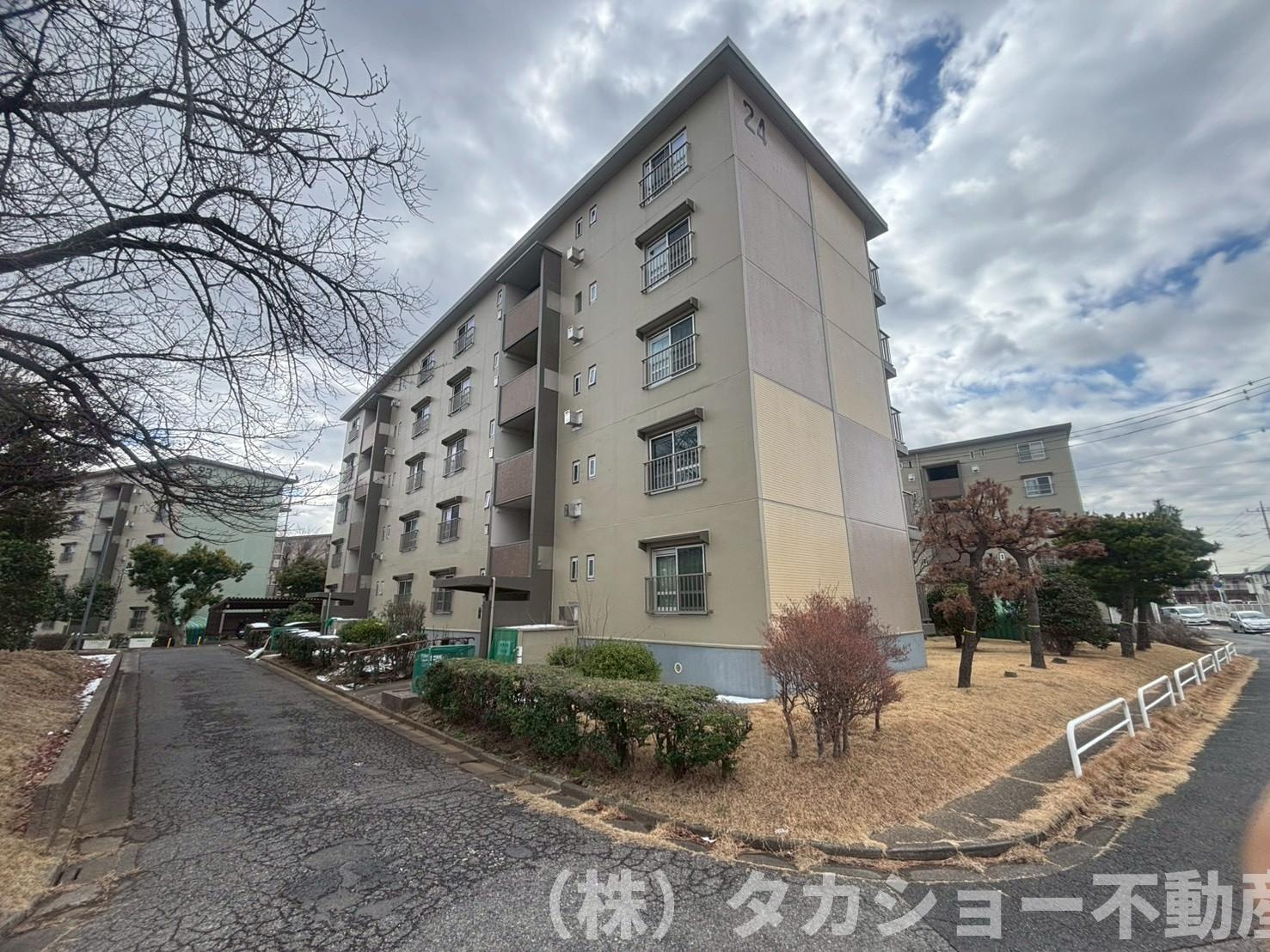 西小中台団地　24号棟の外観