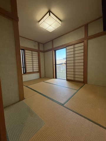 さいたま市南区神明　中古戸建の洋室