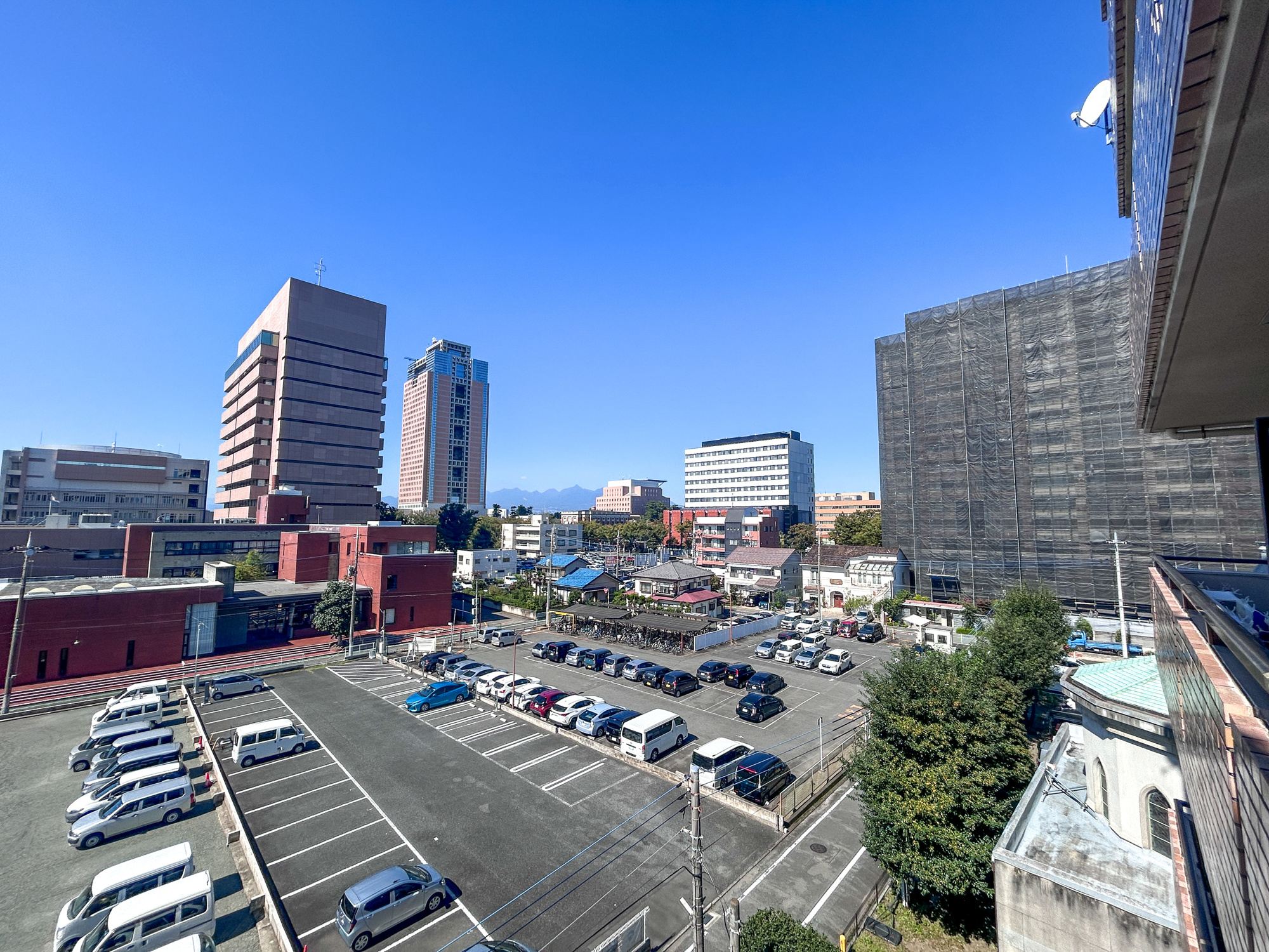 パシフィックパレス大手町　中古マンションの展望|隣地との距離が確保されているので開放感のある眺望♪

