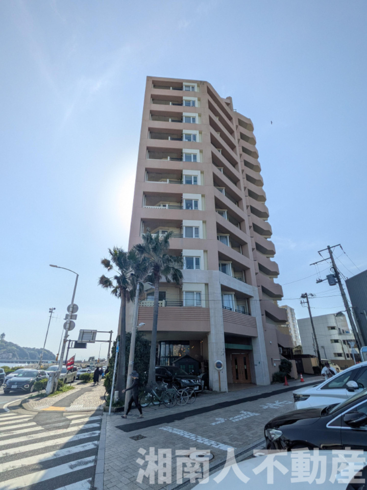 初公開！湘南海岸一望♪ビューバス♪「シルフィードタワー」の外観|おしゃれな外観です