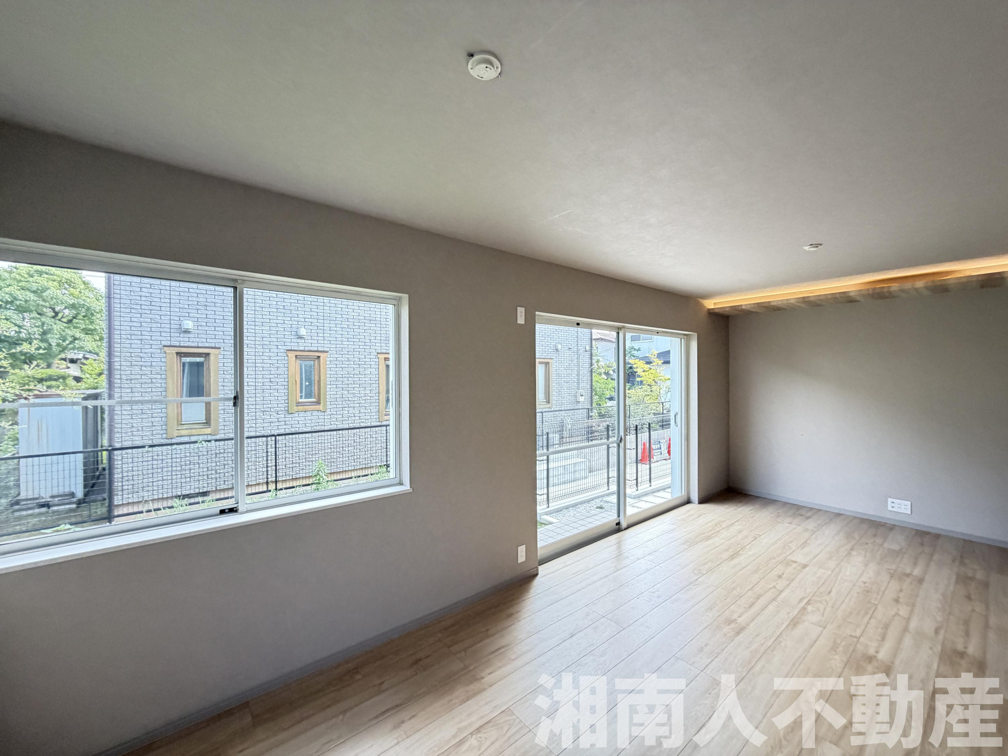 鎌倉市浄明寺６丁目１７－１１戸建の居間・リビング|使いやすい居間です
