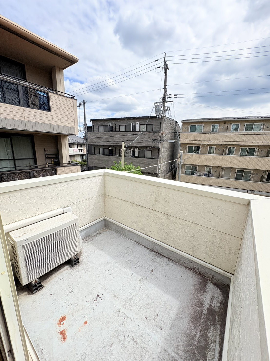 有野中町３丁目一戸建のバルコニー|落ち着いた時間を過ごせるバルコニーです