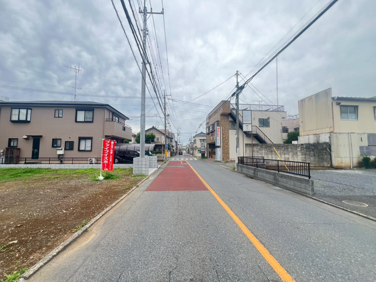 【東松山市松本町1丁目6号地 前面道路】幅員6.0ｍです！(2026.06.22撮影)