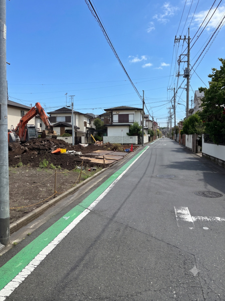 【前面道路含む現地写真】