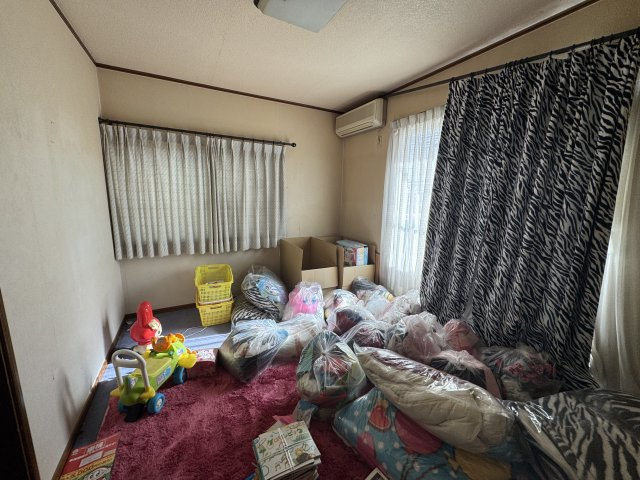 -三丁目不動産-熊谷市久保島の洋室