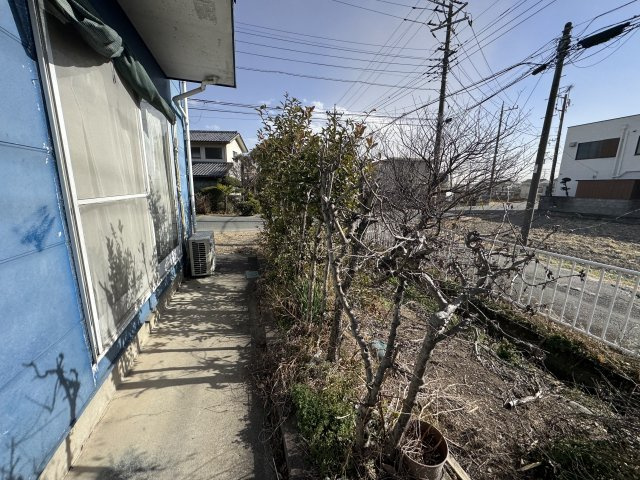 -三丁目不動産-熊谷市久保島の庭