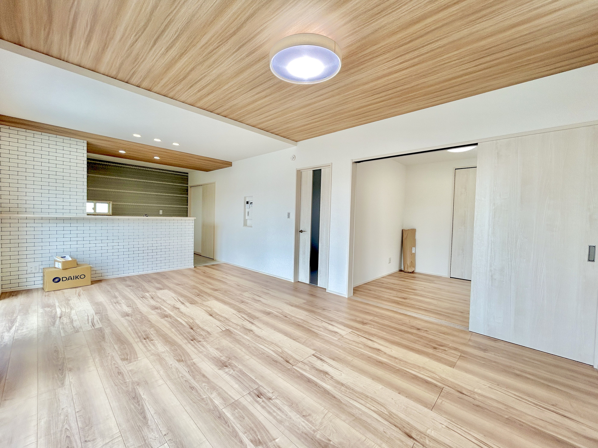 高崎市片岡町第10期　新築住宅全6棟の居間・リビング|同社施工例