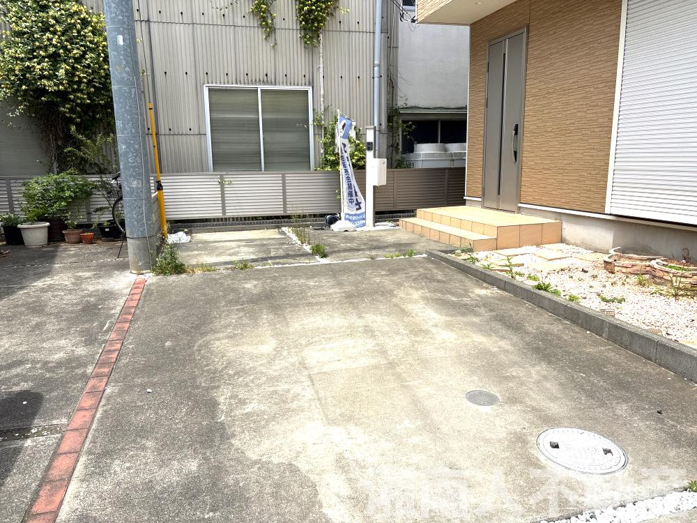平塚市田村6丁目　中古戸建の駐車場|駐車場があるので、車を買う予定の方も安心です