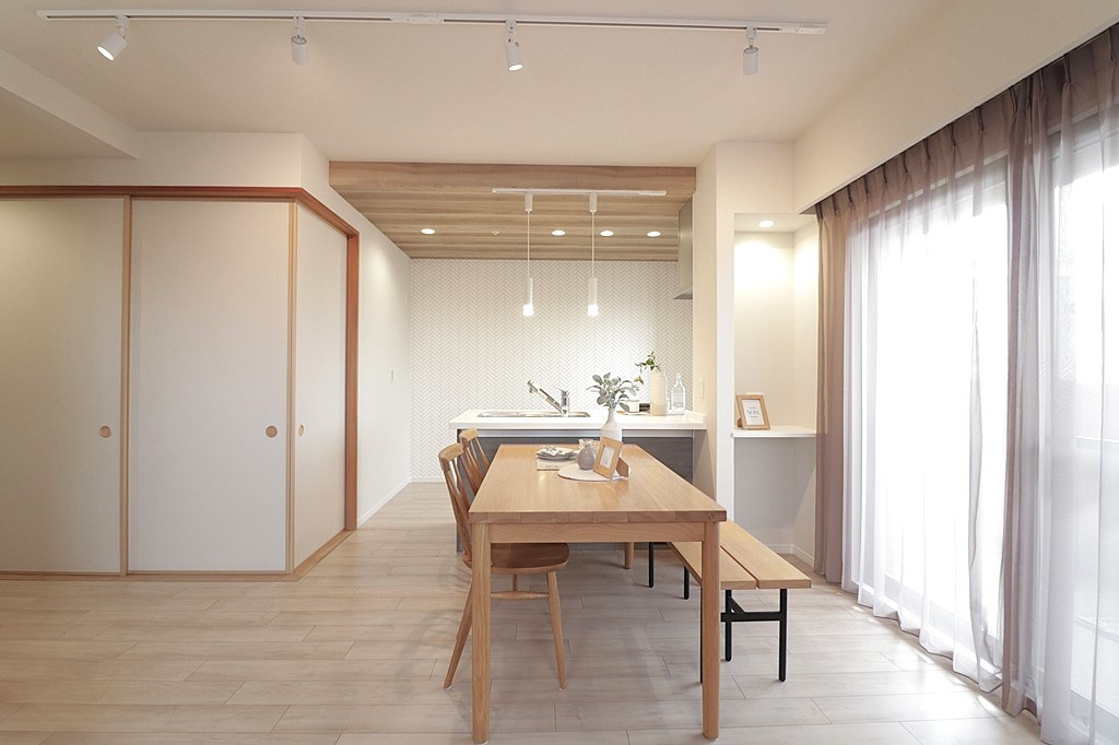 ライオンズマンション沢之町ガーデンタワーの居間・リビング