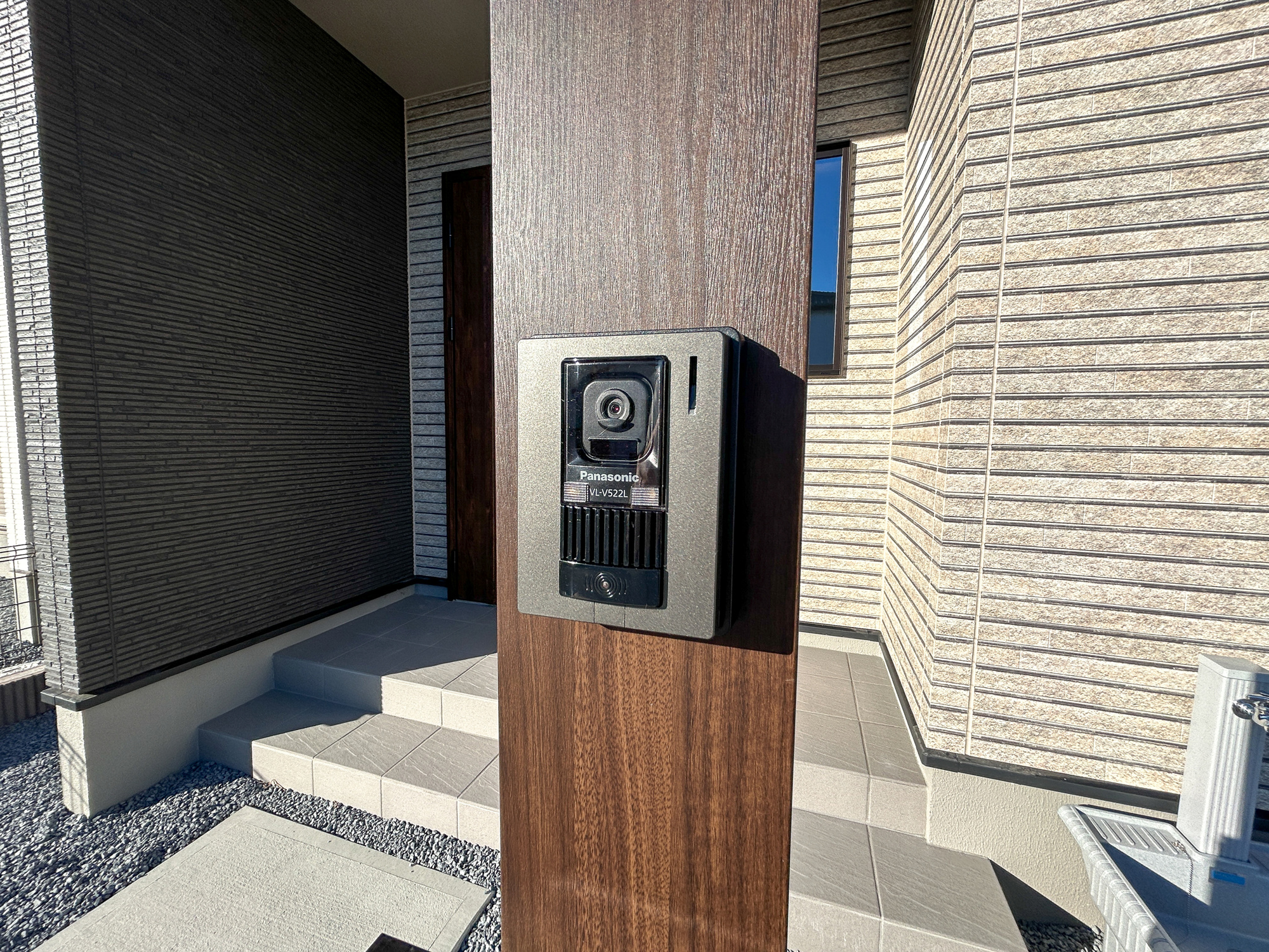 前橋市箱田町8期　新築住宅全3棟の防犯設備|録画機能付きのインターフォンで防犯面も安心ですね♪					