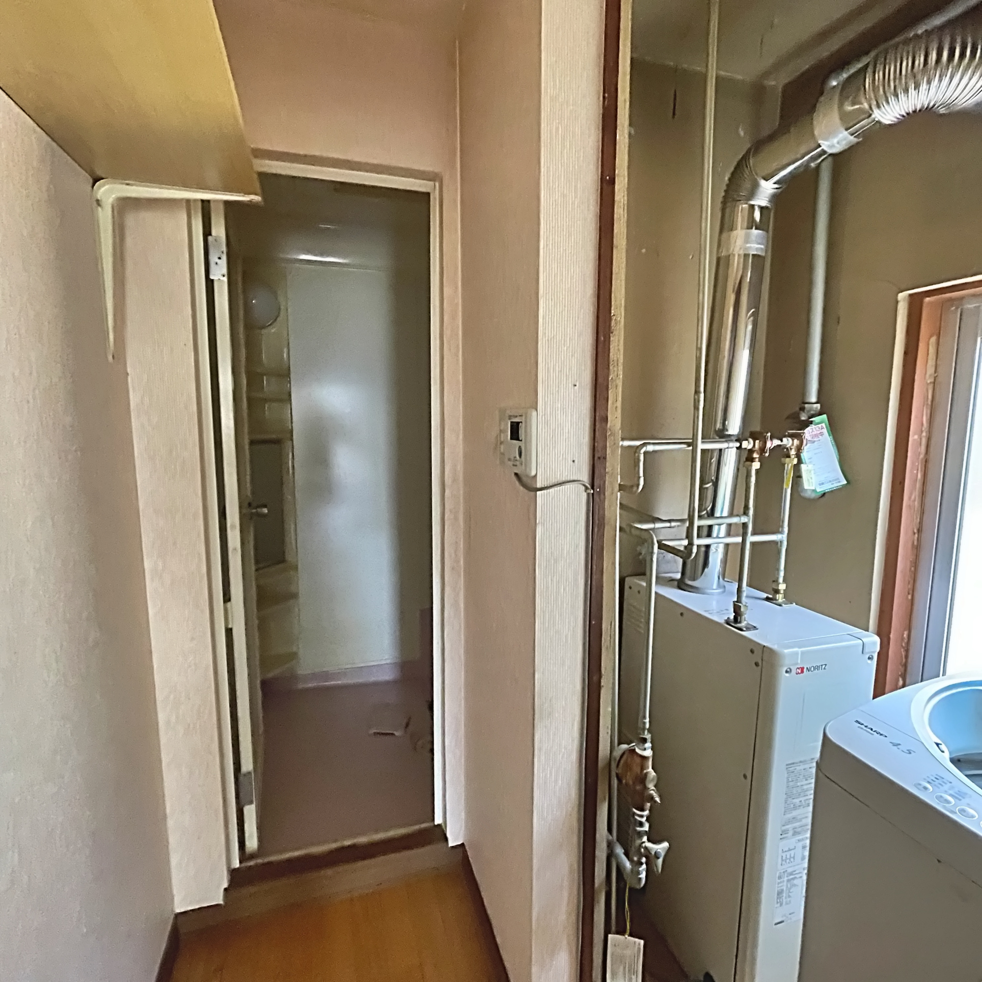 登別市美園町5丁目2-1　中古住宅の脱衣所