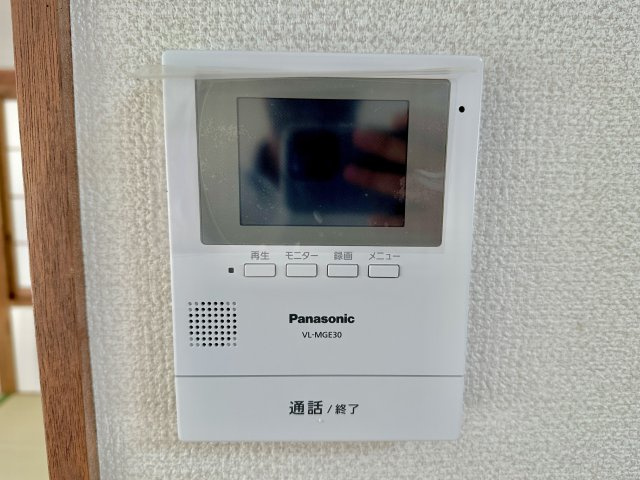 前橋市龍蔵寺町　中古住宅のセキュリティ|TVモニタ付きのインターフォンには録画機能もあるので外出時誰が来たのか確認できます♪ 防犯機能も高く、今では必需品です！