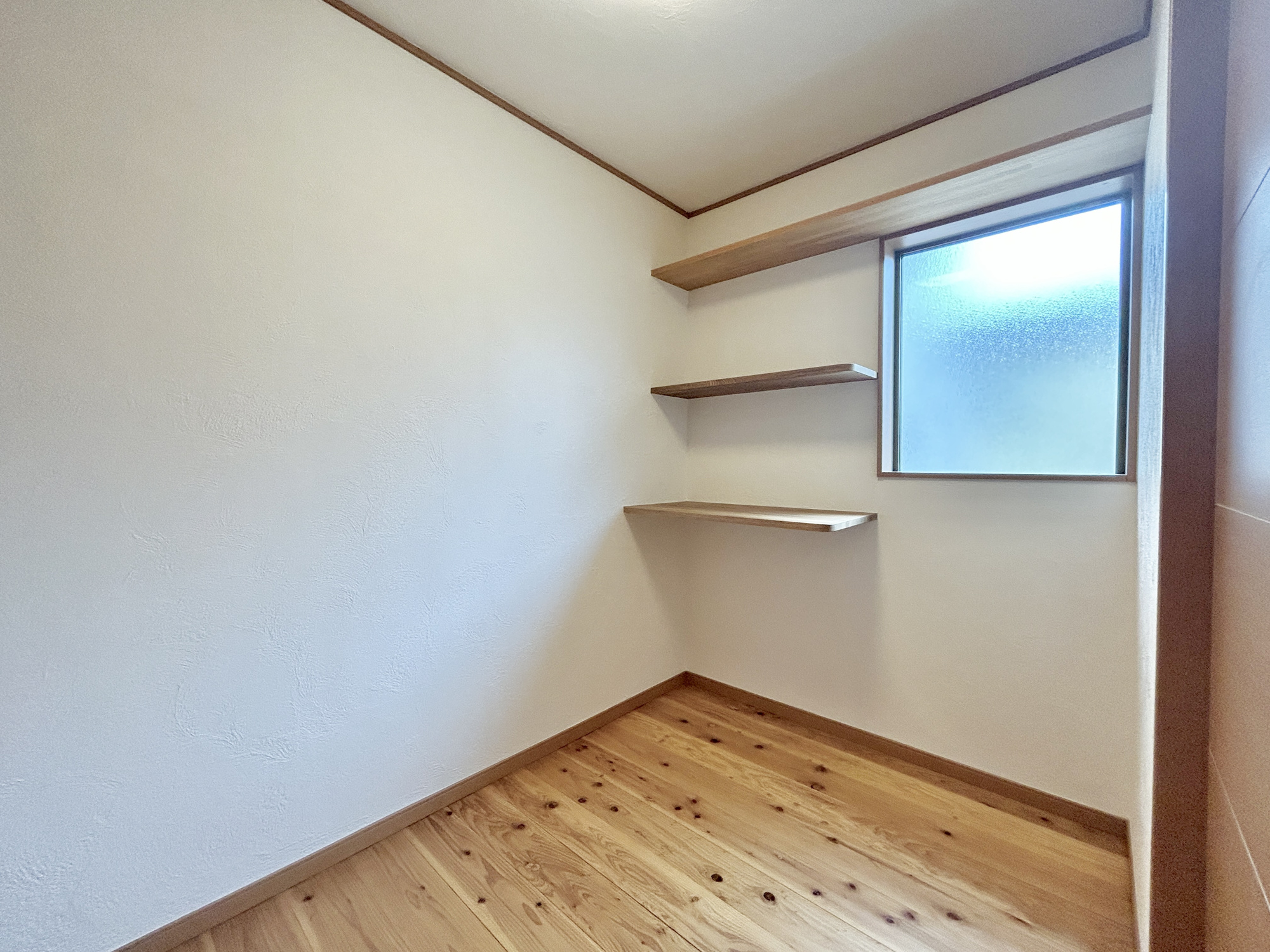 前橋六供町1丁目　中古物件の内装|趣味の空間としてご利用ください♪
