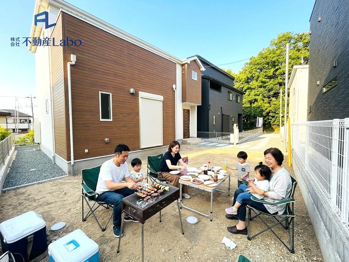 リナージュ　清水町徳倉第1期　全2棟　新築戸建てのその他|～本日ご見学が可能です～
土日祝日はもちろん、平日のお仕事終わりのお時間でもご内覧可能です♪
ご見学ご希望がございましたらお気軽にご相談ください！
※人物等はAI作成でイメージとなります