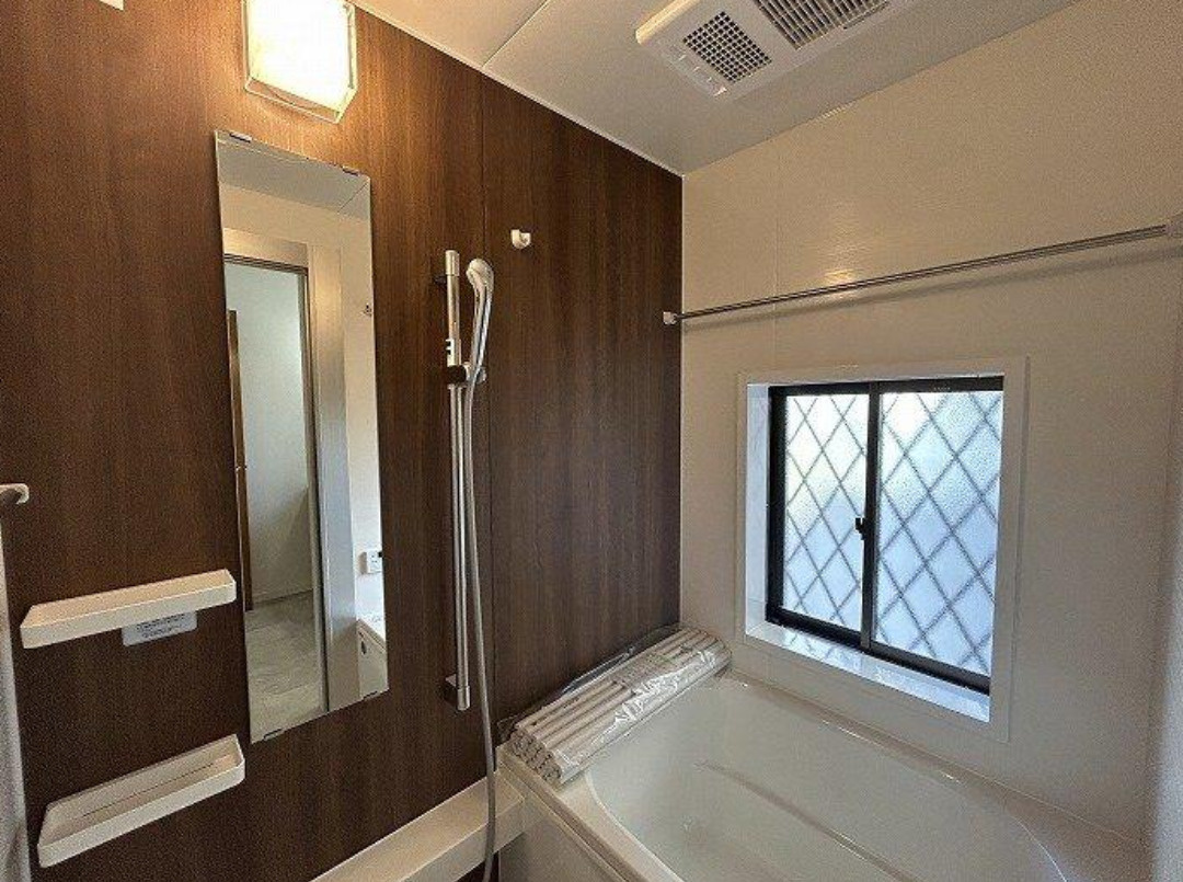 横浜市旭区四季美台 中古戸建て【仲介手数料半額】の玄関