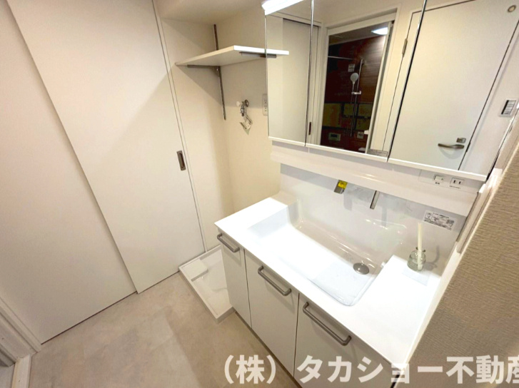 稲毛パークハウス　D棟の独立洗面台