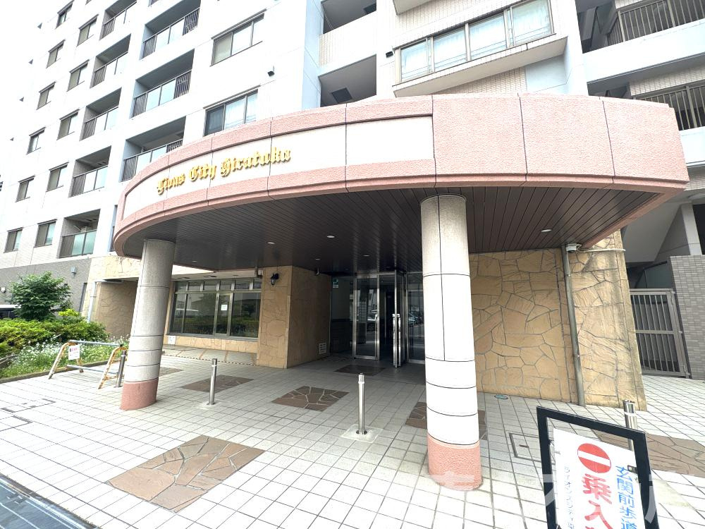 ライオンズシティ平塚のエントランス|ゆとりのあるエントランスです