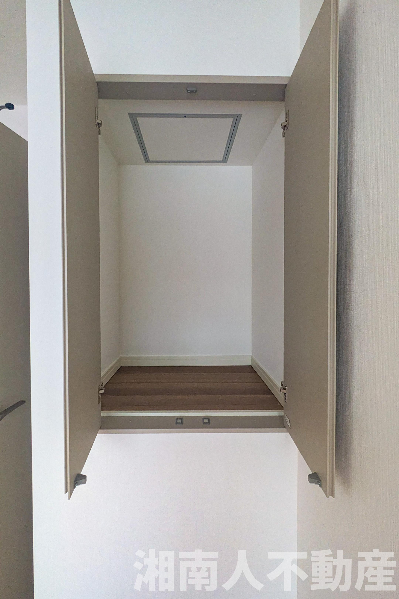 藤沢市片瀬２丁目１７－１１戸建の収納|便利な収納スペースです