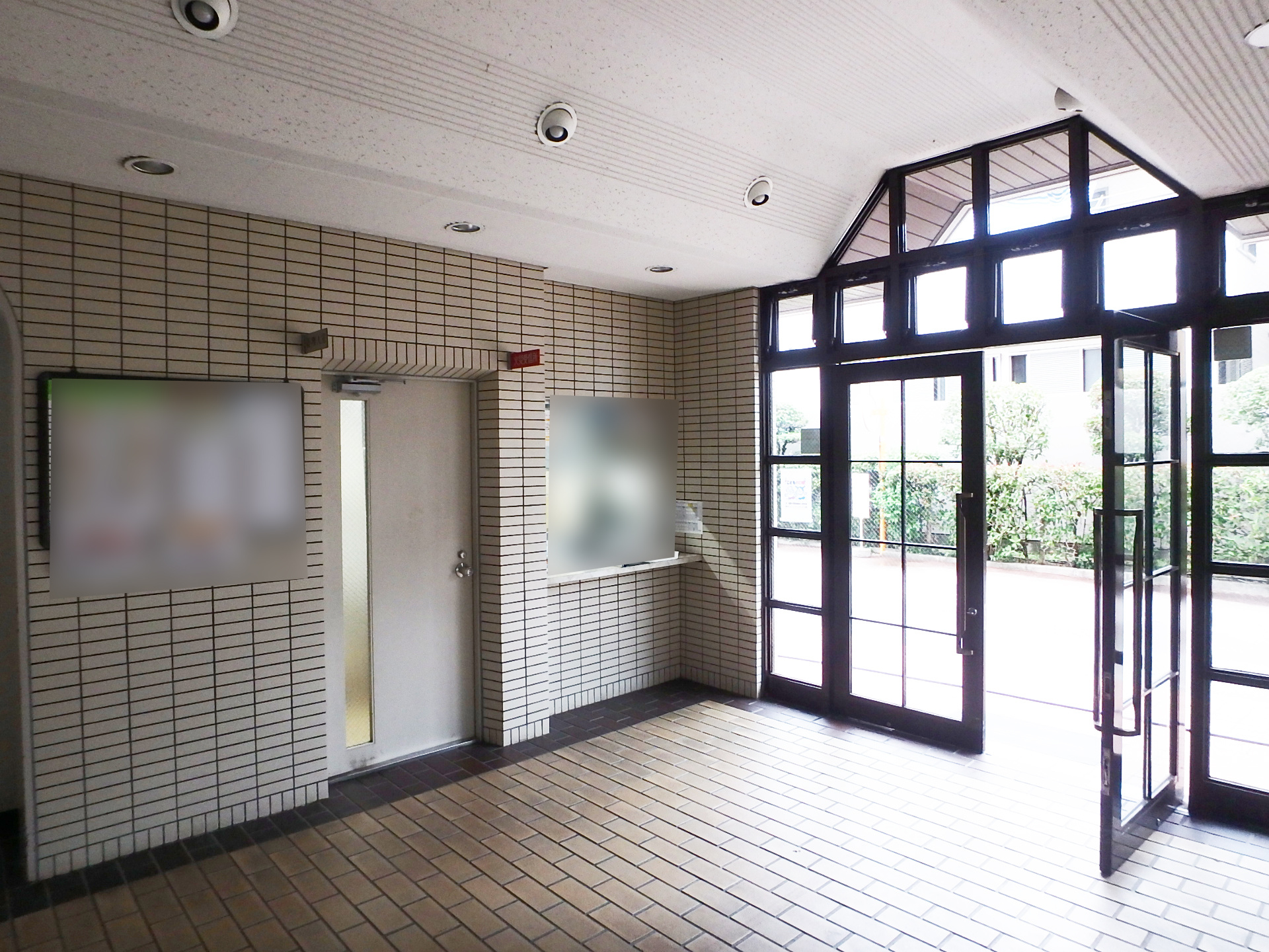 シャルマンコーポ西宮東のロビー