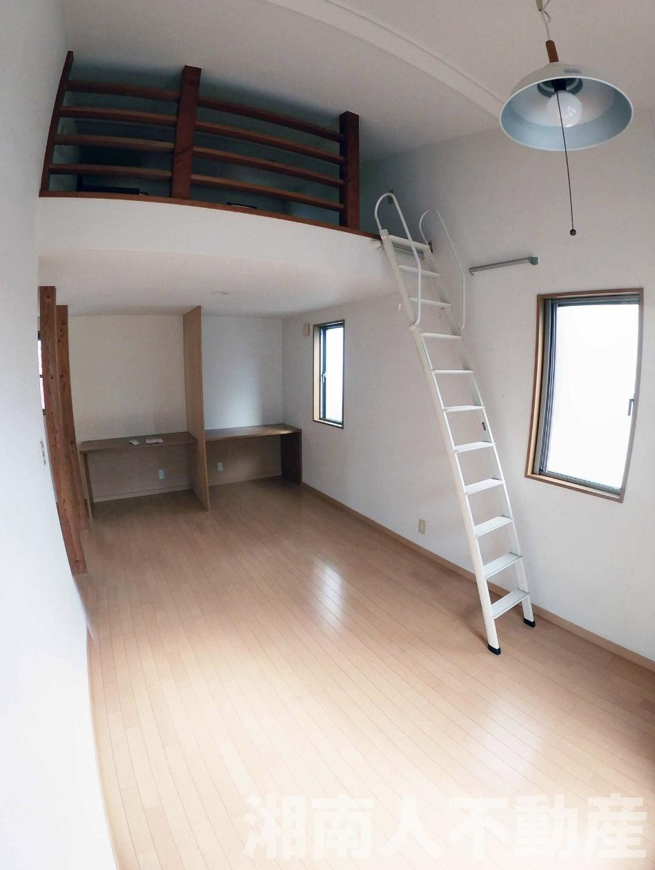 小田原市栢山　中古戸建の洋室