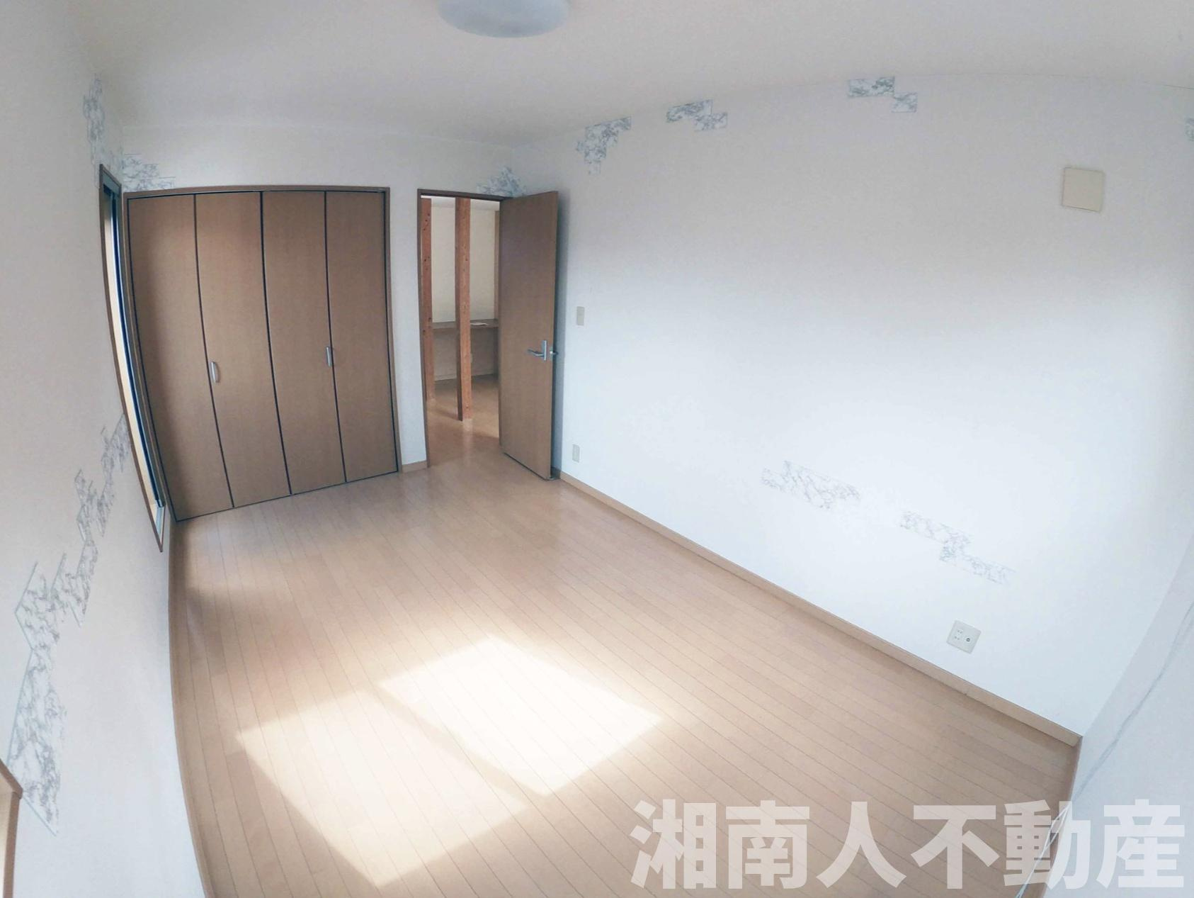 小田原市栢山　中古戸建の洋室
