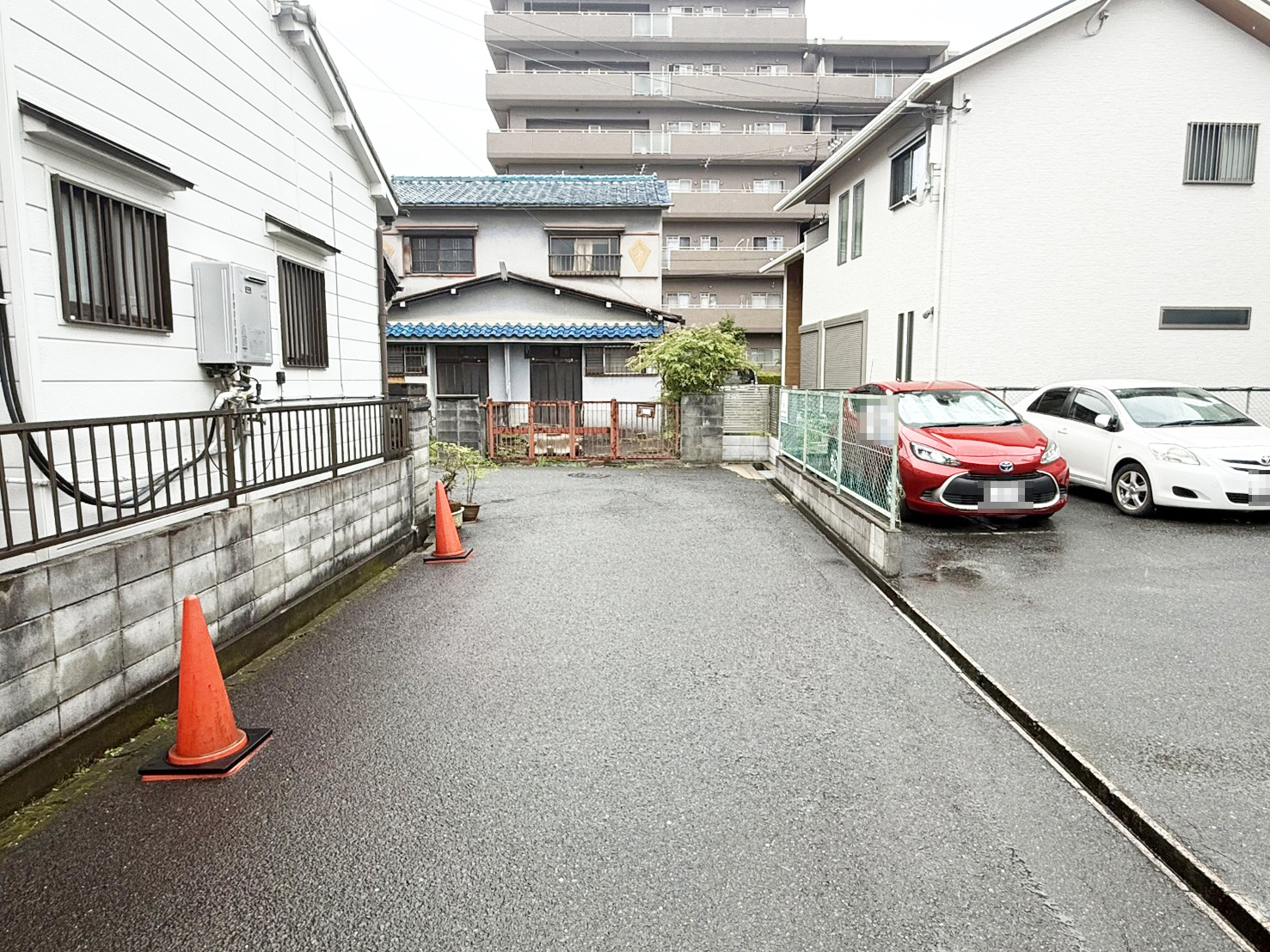 茨木市水尾2丁目土地の前面道路含む現地写真|南側前面道路です