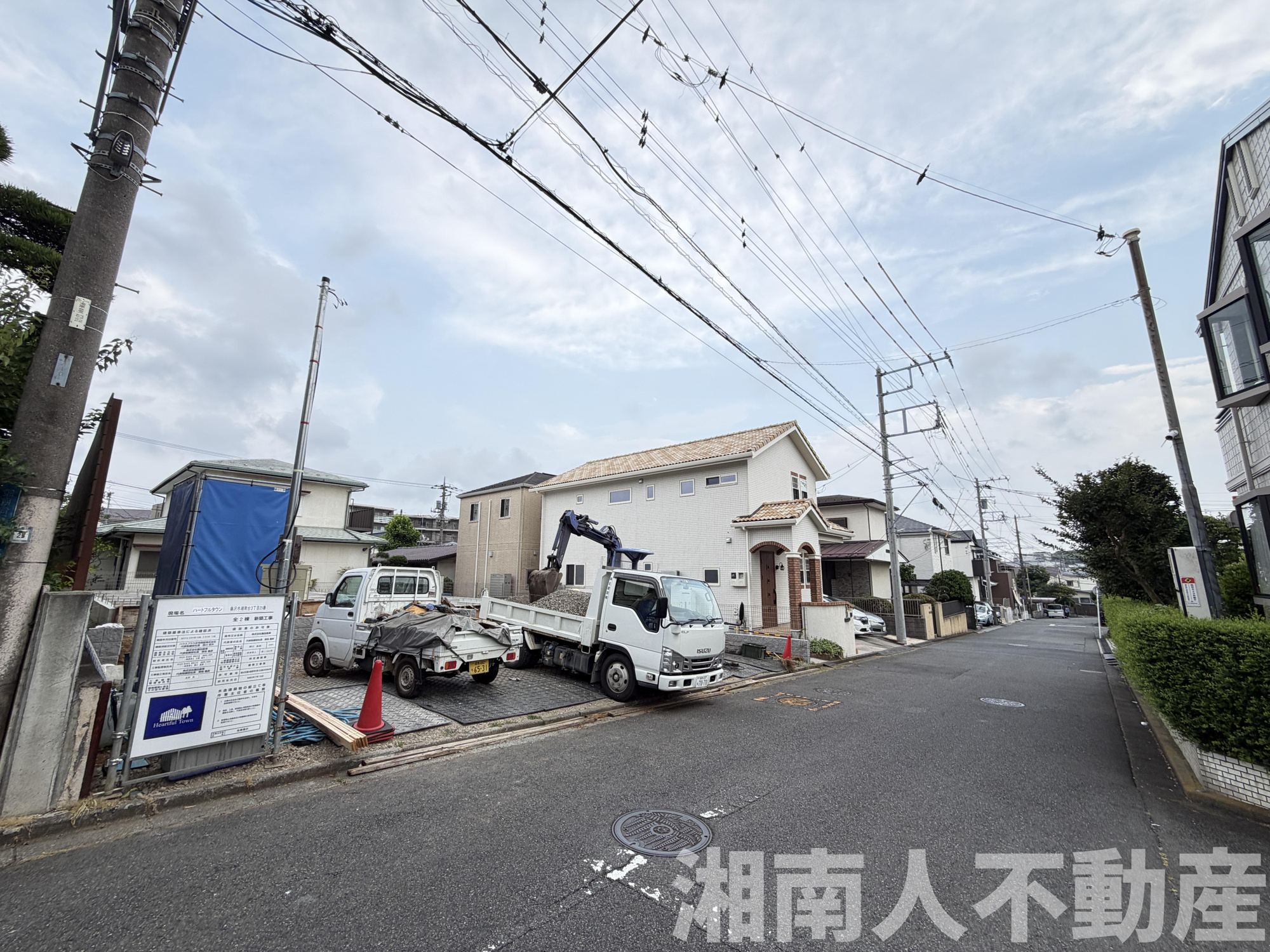 藤沢市湘南台３丁目２５新築戸建ての前面道路含む現地写真|前面道路含む現地写真です