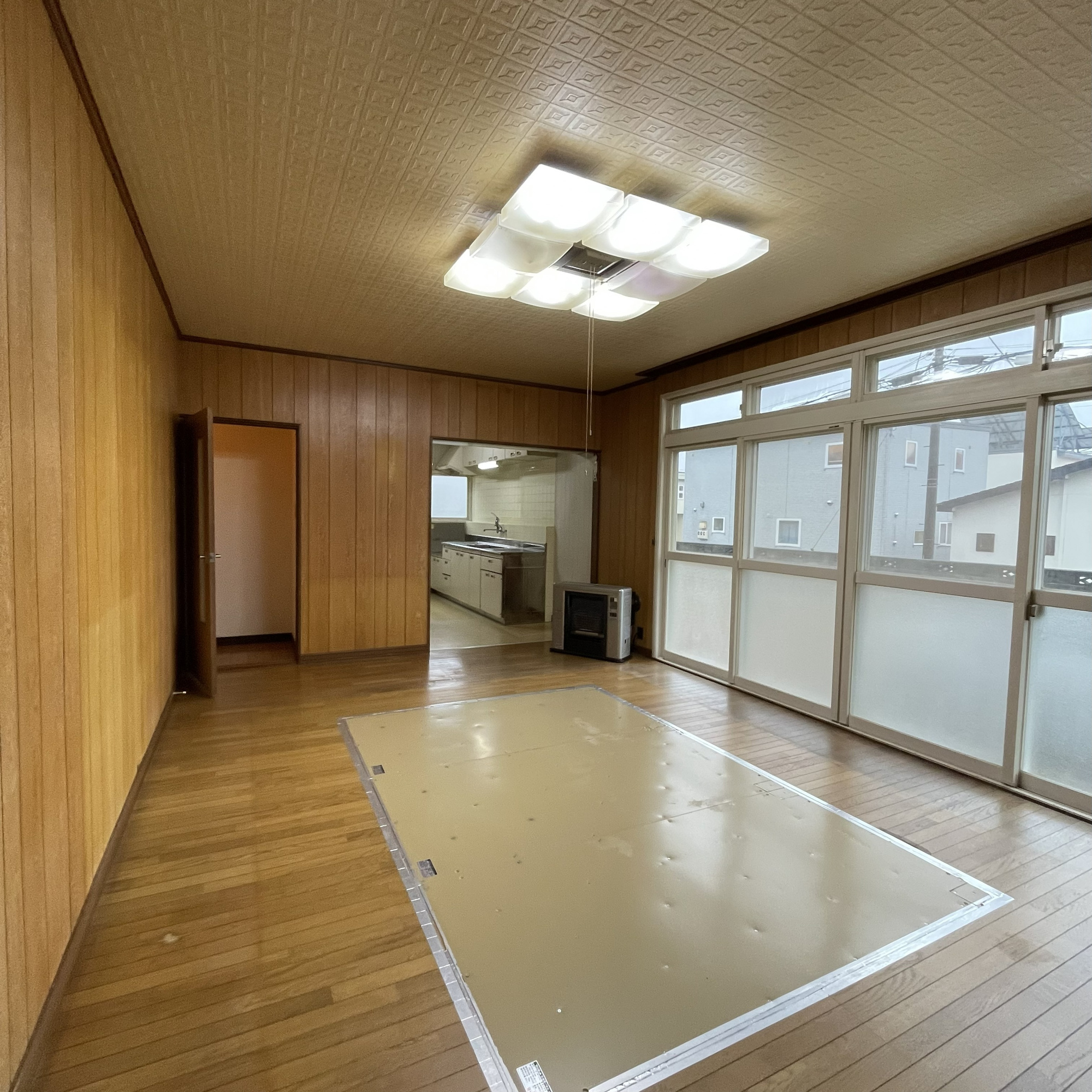 登別市富岸町2丁目41-19　中古住宅の居間・リビング