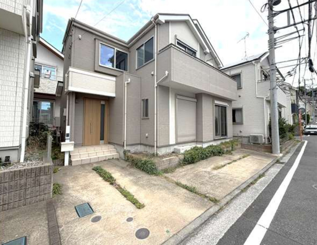 横浜市鶴見区馬場4丁目 中古戸建て【仲介手数料無料】カースペース2台の外観