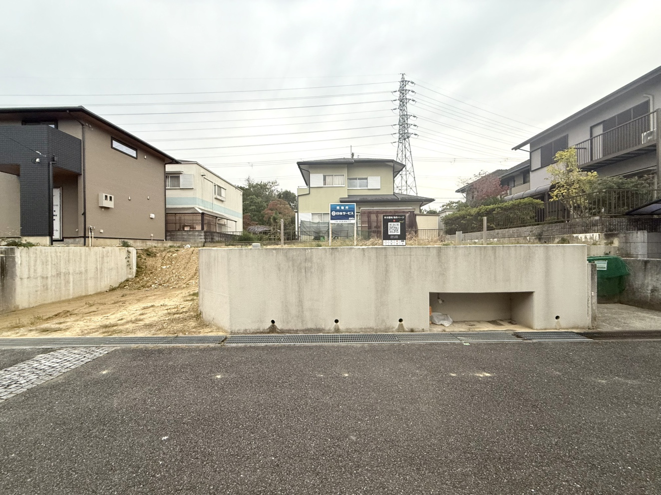三田市弥生が丘３丁目土地の外観|建築条件なしのため、お好きなハウスメーカーや工務店で、理想の住まいを自由に建築いただけます。