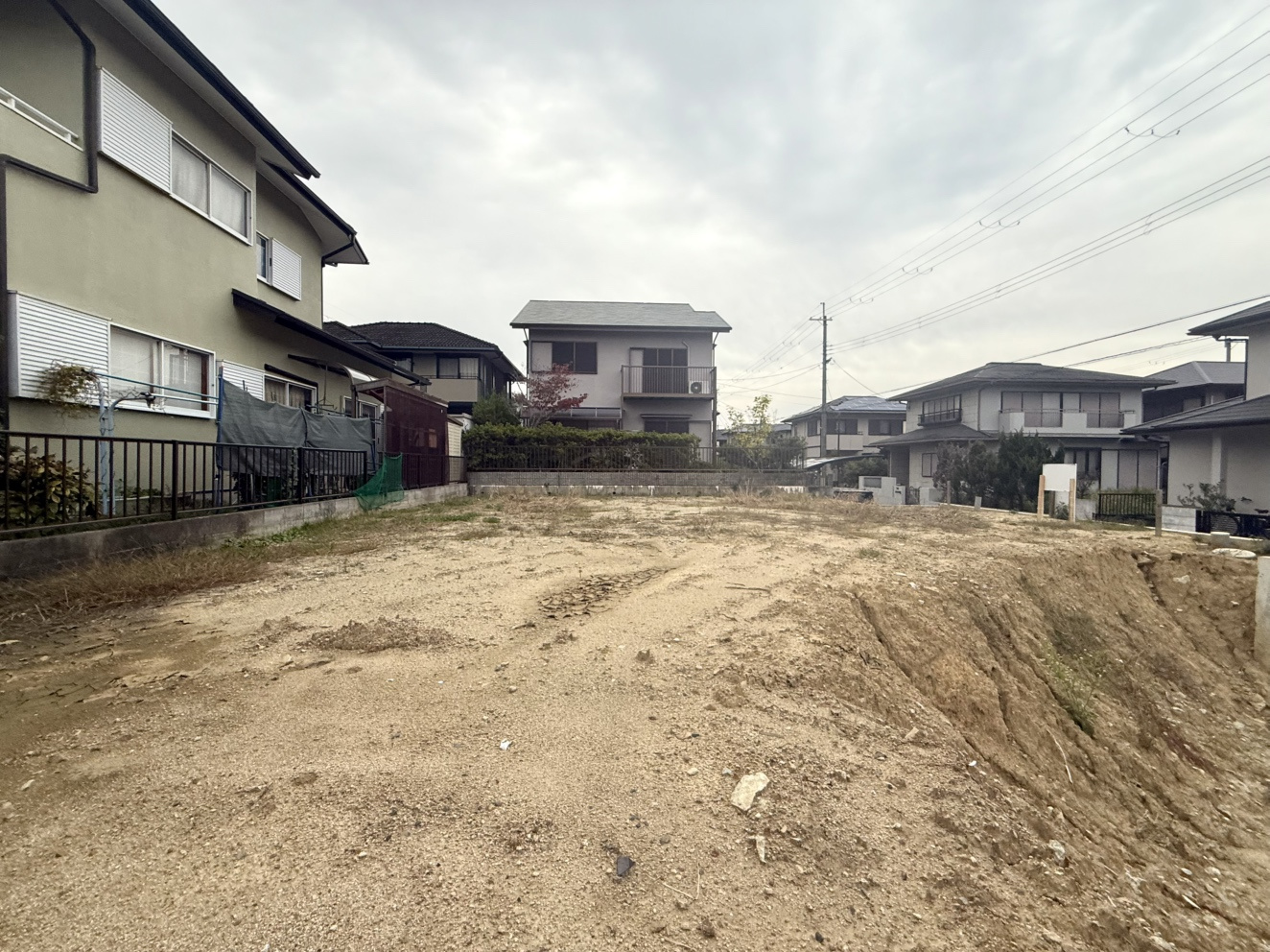 三田市弥生が丘３丁目土地の外観|家族が集う温かな空間で、かけがえのない時間を育む理想の住まいづくりを。