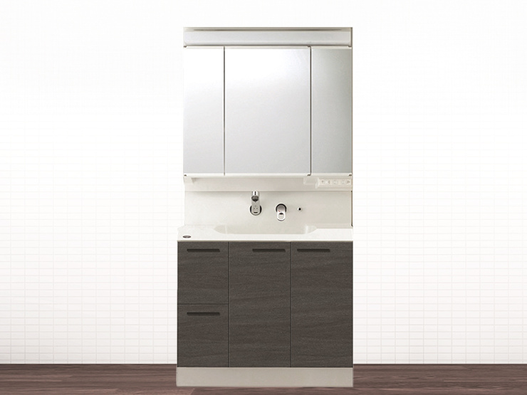 【設備画像：エポック（トクラス）】ボウルとの一体型成形で継ぎ目のないハイバックガードと壁出し水栓は、汚れがたまりにくく、毎日のお手入れが簡単。濡れたままのコップを収納できる棚など使いやすい収納も充実。