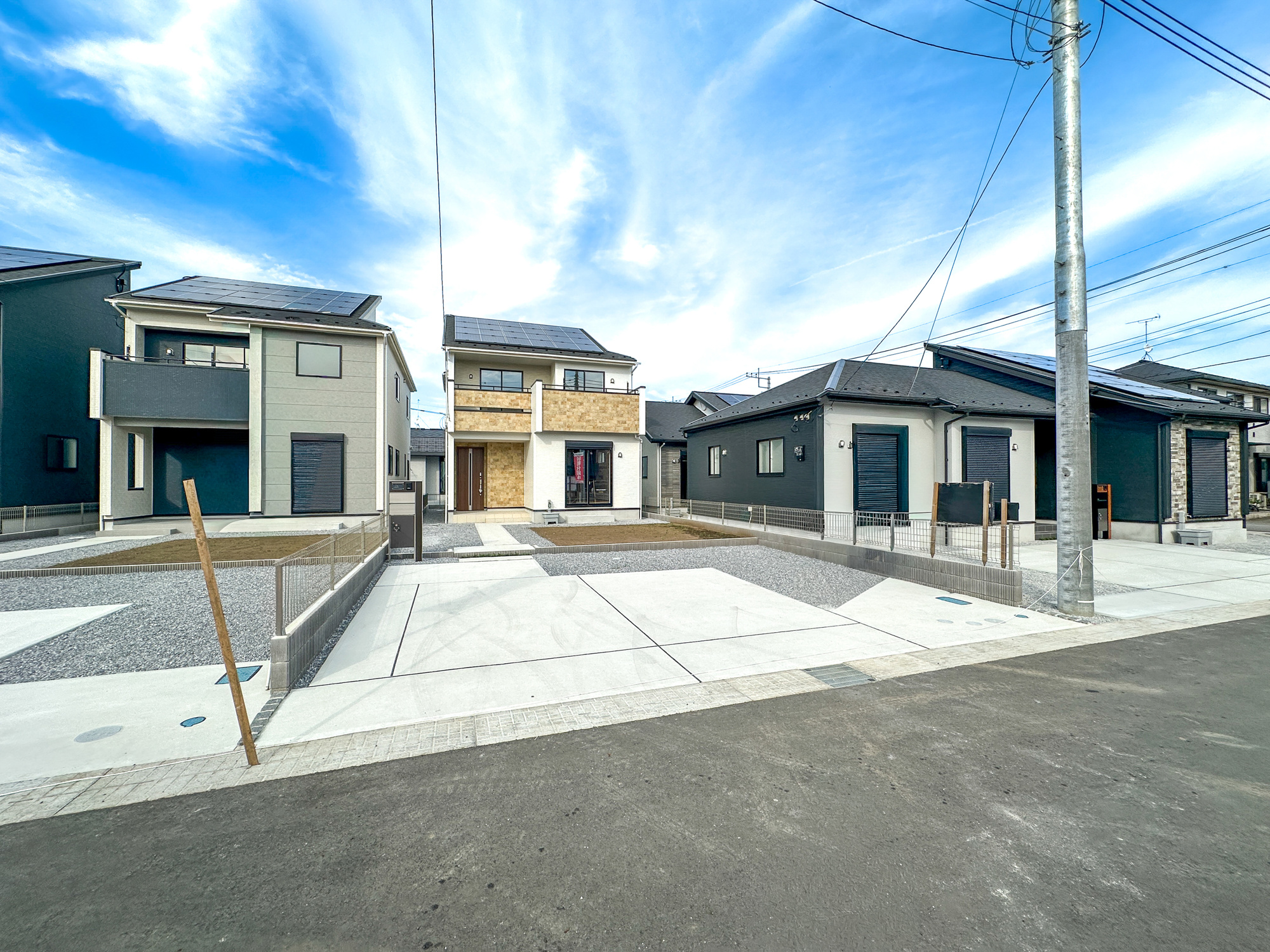 宇都宮市江曽島町1268　新築住宅全６棟の駐車場|車庫土間施工、駐車3台可能です(^^♪