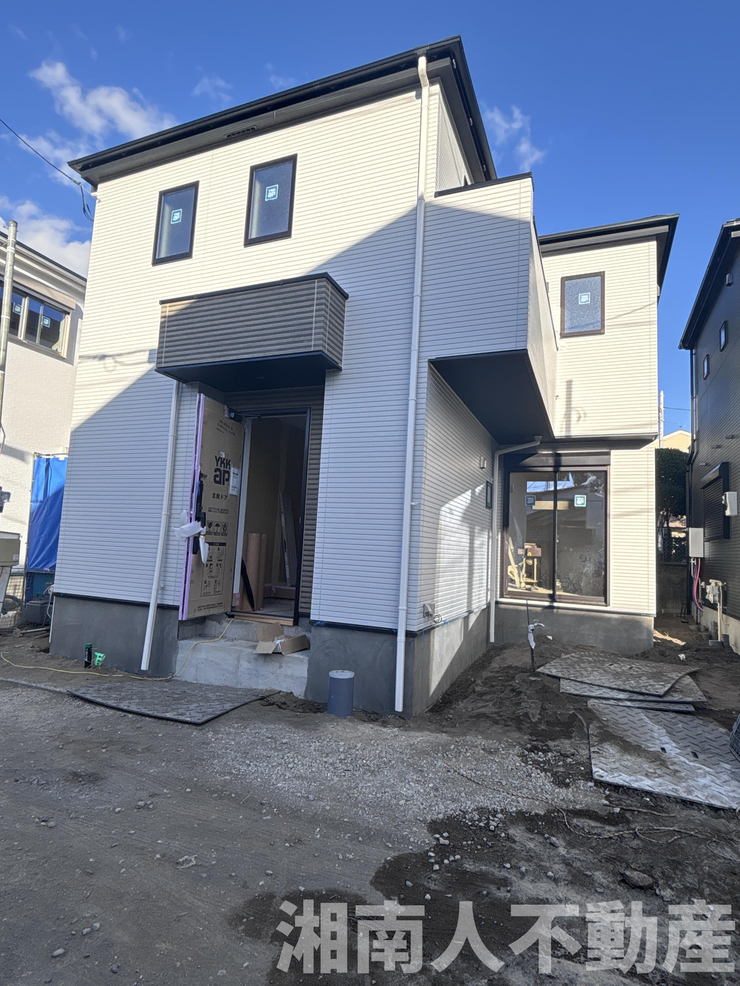茅ヶ崎市共恵1丁目　新築戸建て　全3棟の外観|外はこのようになっています