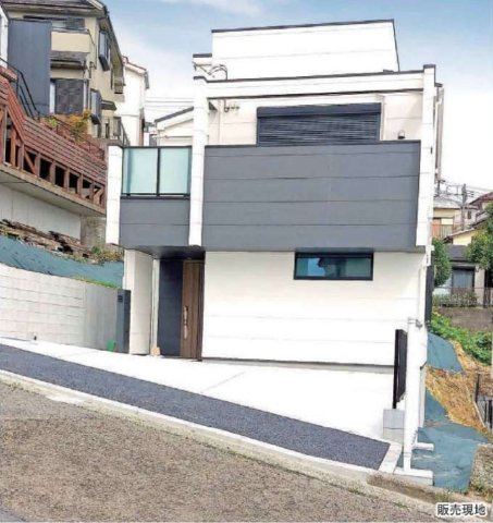 横浜市南区中里4丁目 新築戸建て【仲介手数料無料】カースペース2台の外観