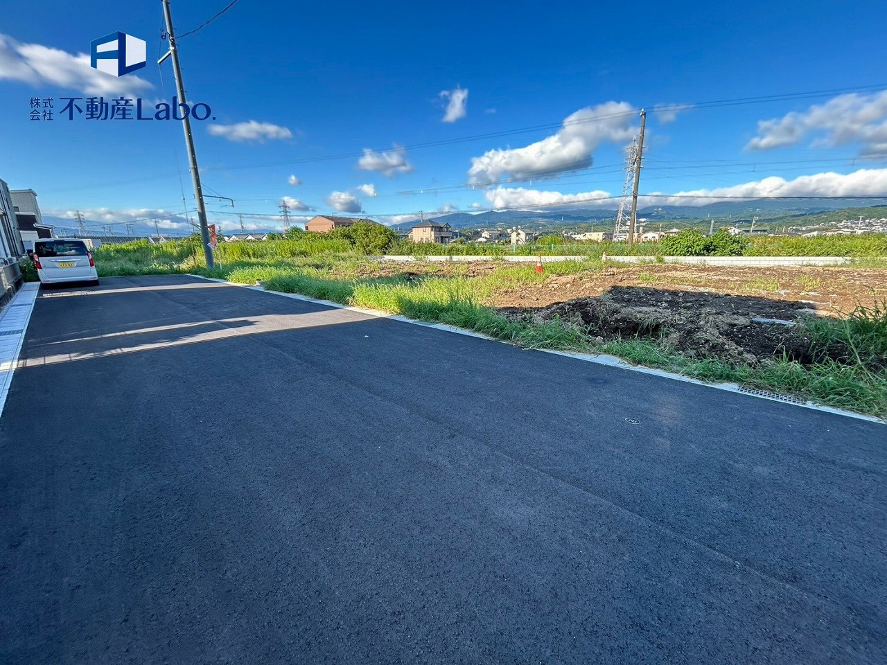 クレイドルガーデン　三島市中第3　全5棟の前面道路含む現地写真