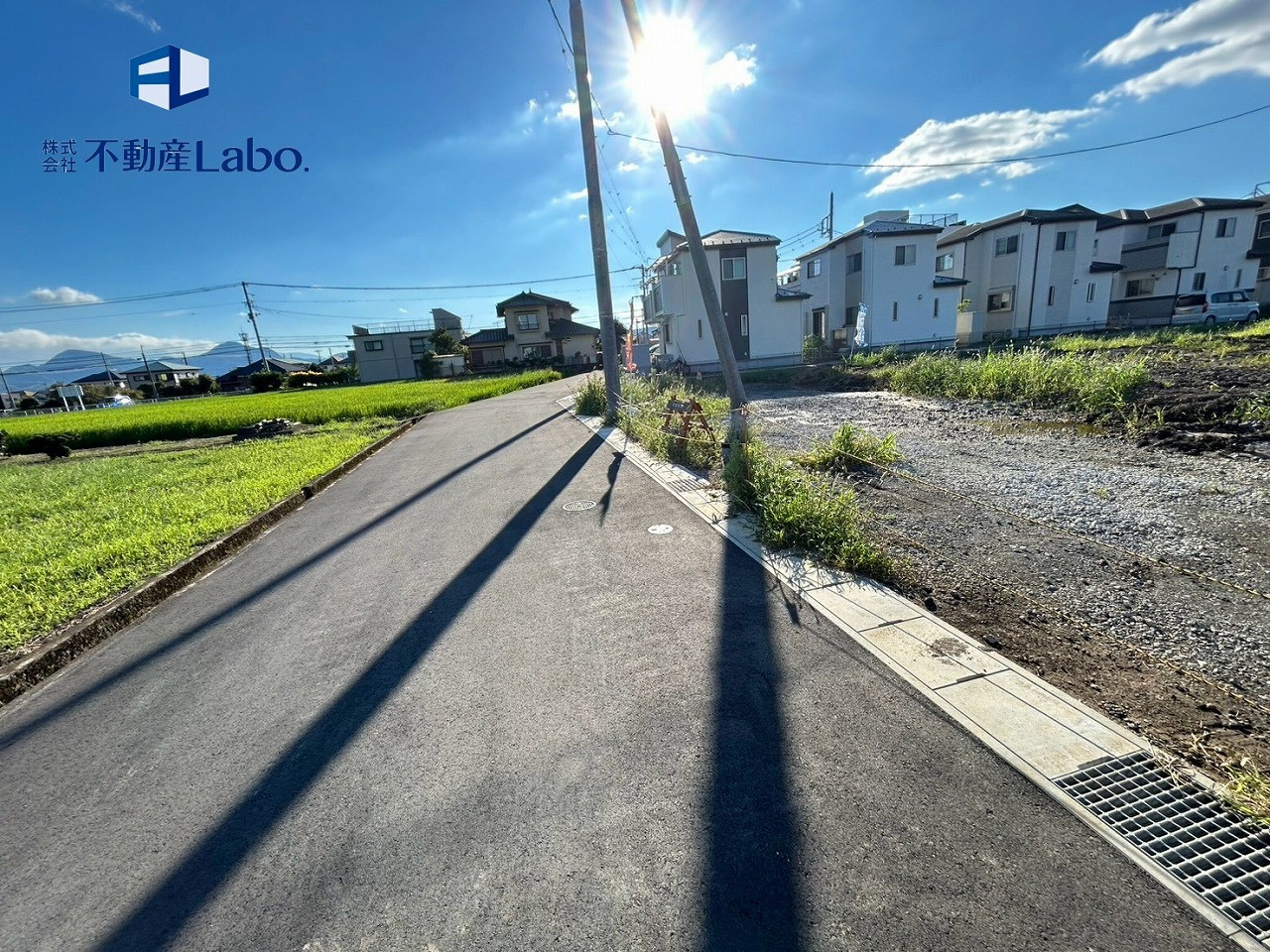 クレイドルガーデン　三島市中第3　全5棟の前面道路含む現地写真
