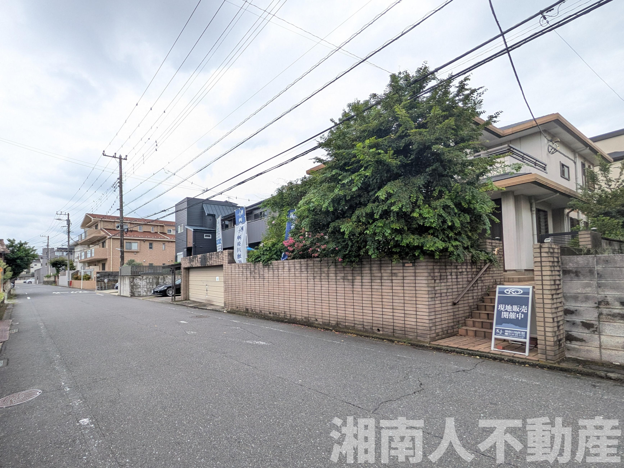 藤沢市本鵠沼２丁目３－７戸建の前面道路含む現地写真|前面道路含む現地写真です
