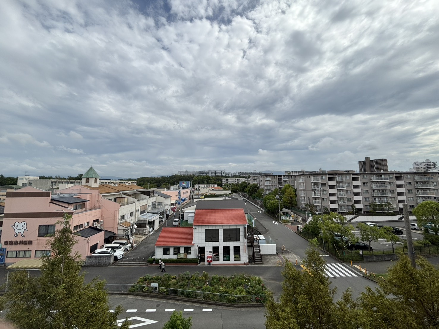新檜尾台第2次住宅1号棟の展望|【物件からの眺望/南側】
心地よい風が舞い込み、洗濯物も良く乾きそうです。