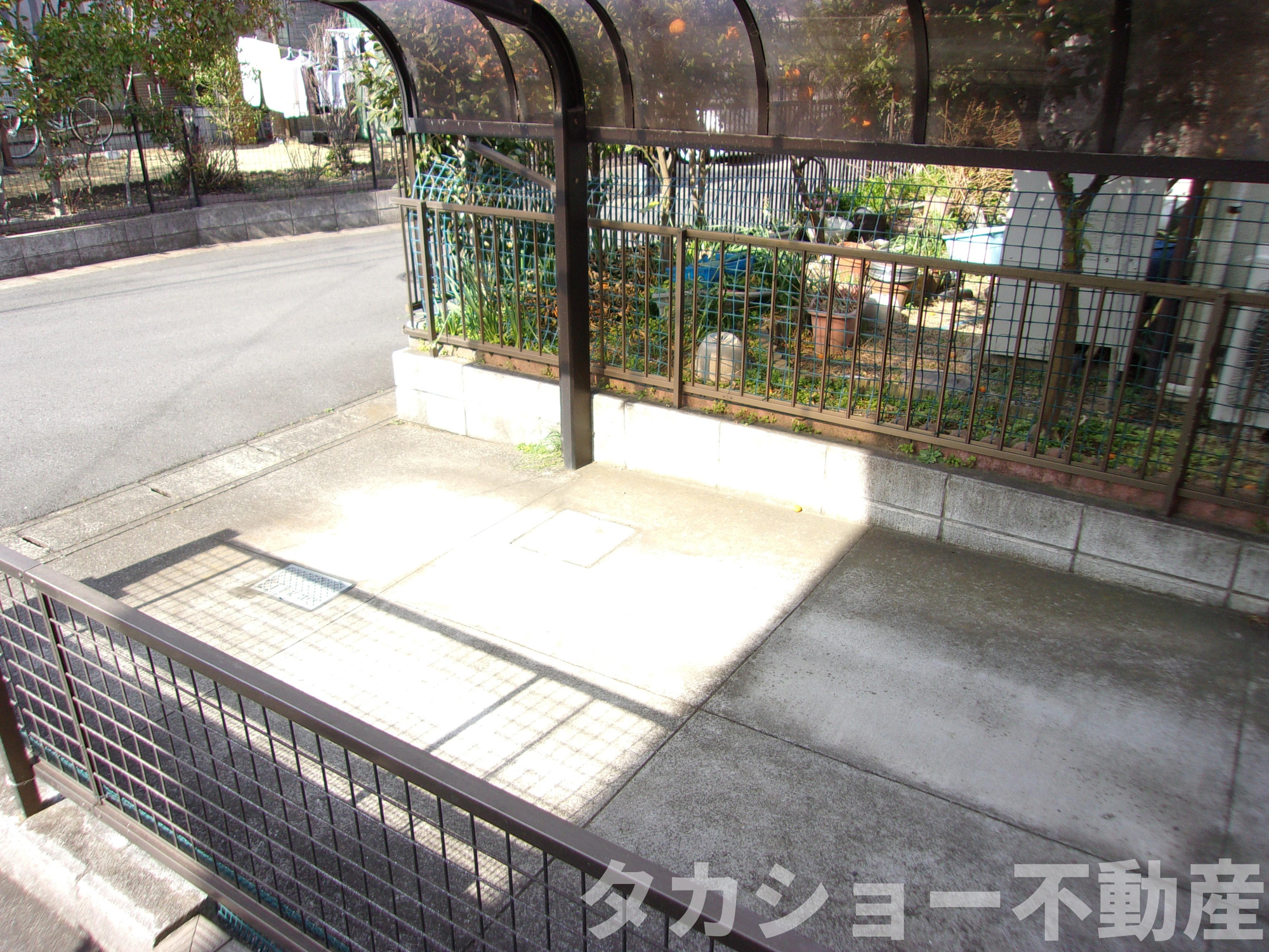 市原市青柳　中古一戸建の駐車場