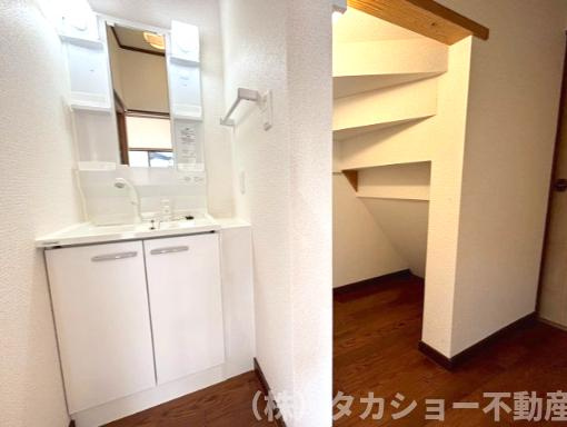 市原市八幡　中古戸建の独立洗面台