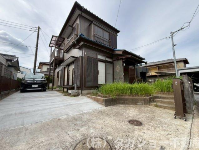 市原市八幡　中古戸建の外観|駐車場は車種により3台可能です!!