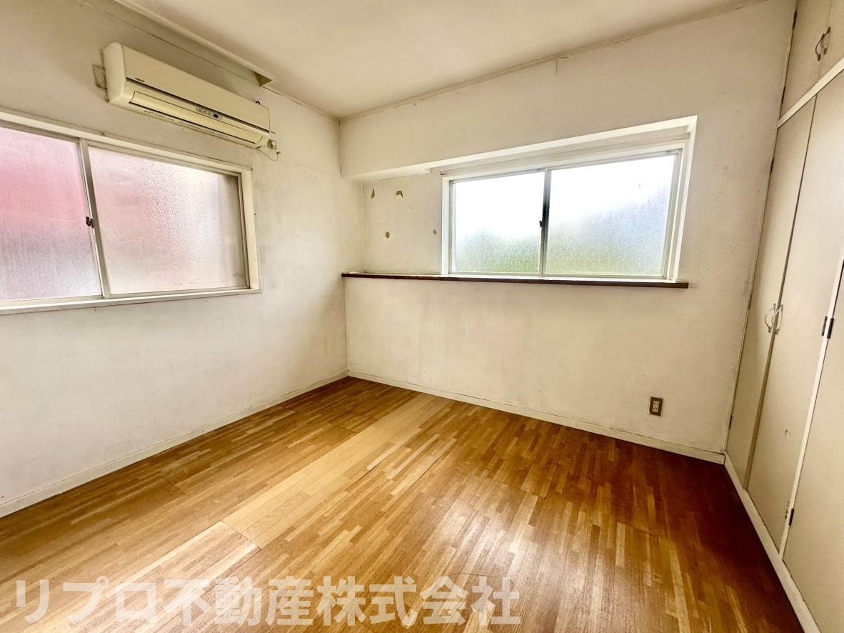 鎌ケ谷９丁目戸建ての洋室|２階洋室５．０帖